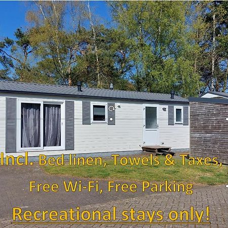 Ruim En Gezellig Chalet Voor 2 Personen Op De Veluwe Recreatiepark De Oude Driest بوتِنْ المظهر الخارجي الصورة