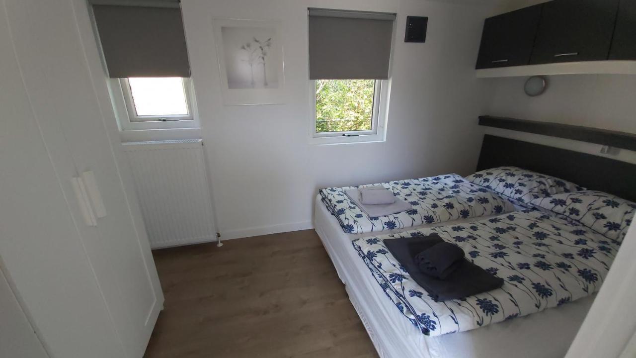 Ruim En Gezellig Chalet Voor 2 Personen Op De Veluwe Recreatiepark De Oude Driest بوتِنْ المظهر الخارجي الصورة