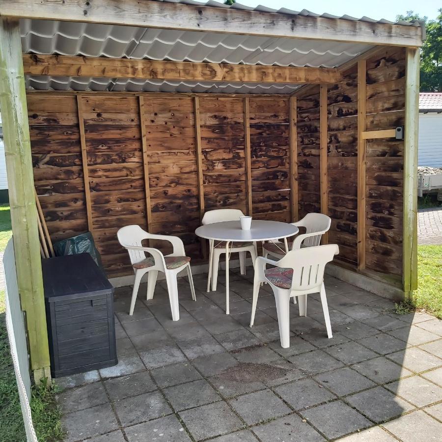Ruim En Gezellig Chalet Voor 2 Personen Op De Veluwe Recreatiepark De Oude Driest بوتِنْ المظهر الخارجي الصورة
